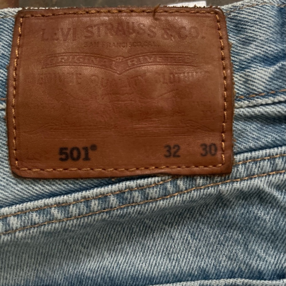Levi's 501 Light Blue Straight Jeans for Men